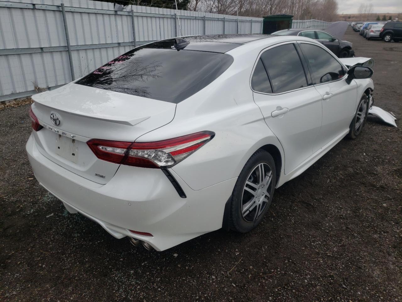 2018 TOYOTA CAMRY