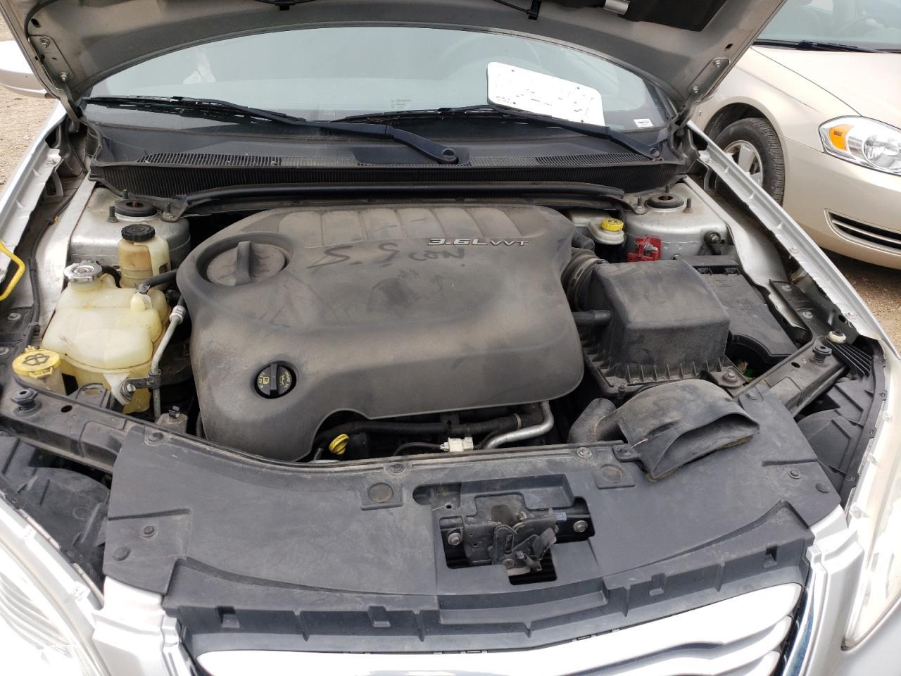 2011 CHRYSLER 200