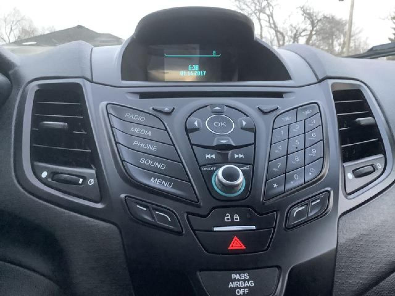 2017 FORD Fiesta