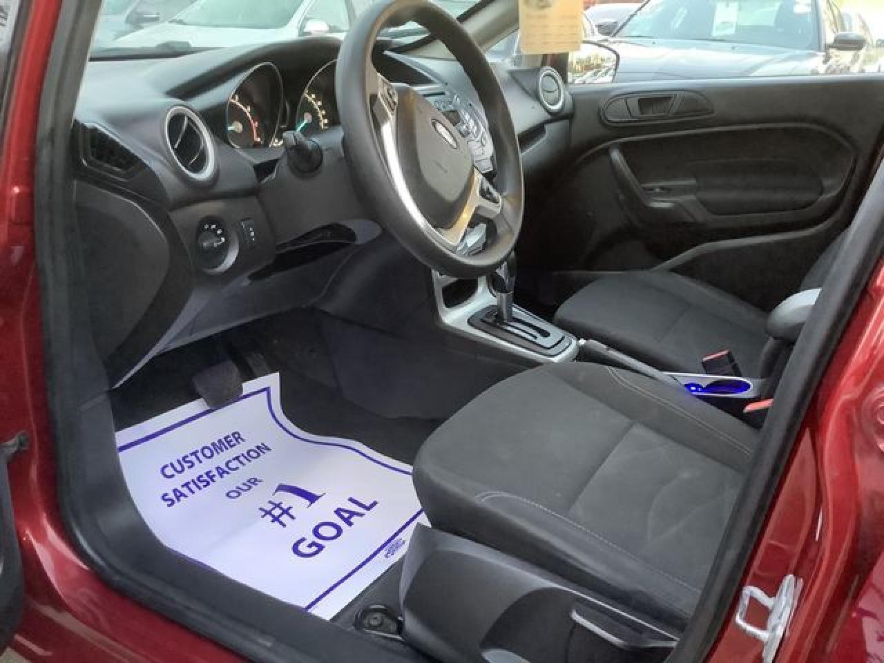 2017 FORD Fiesta