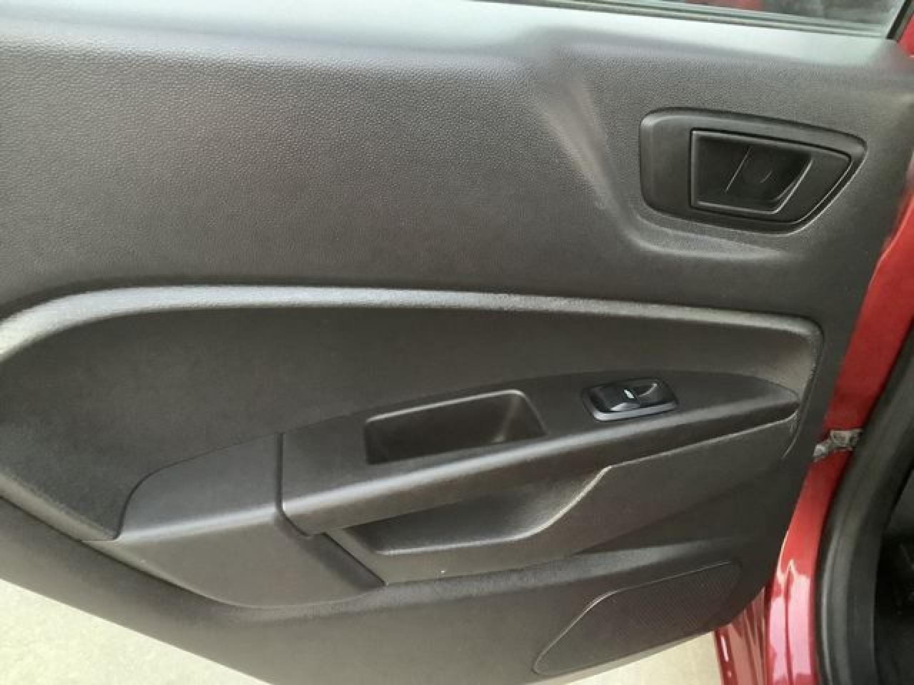2017 FORD Fiesta