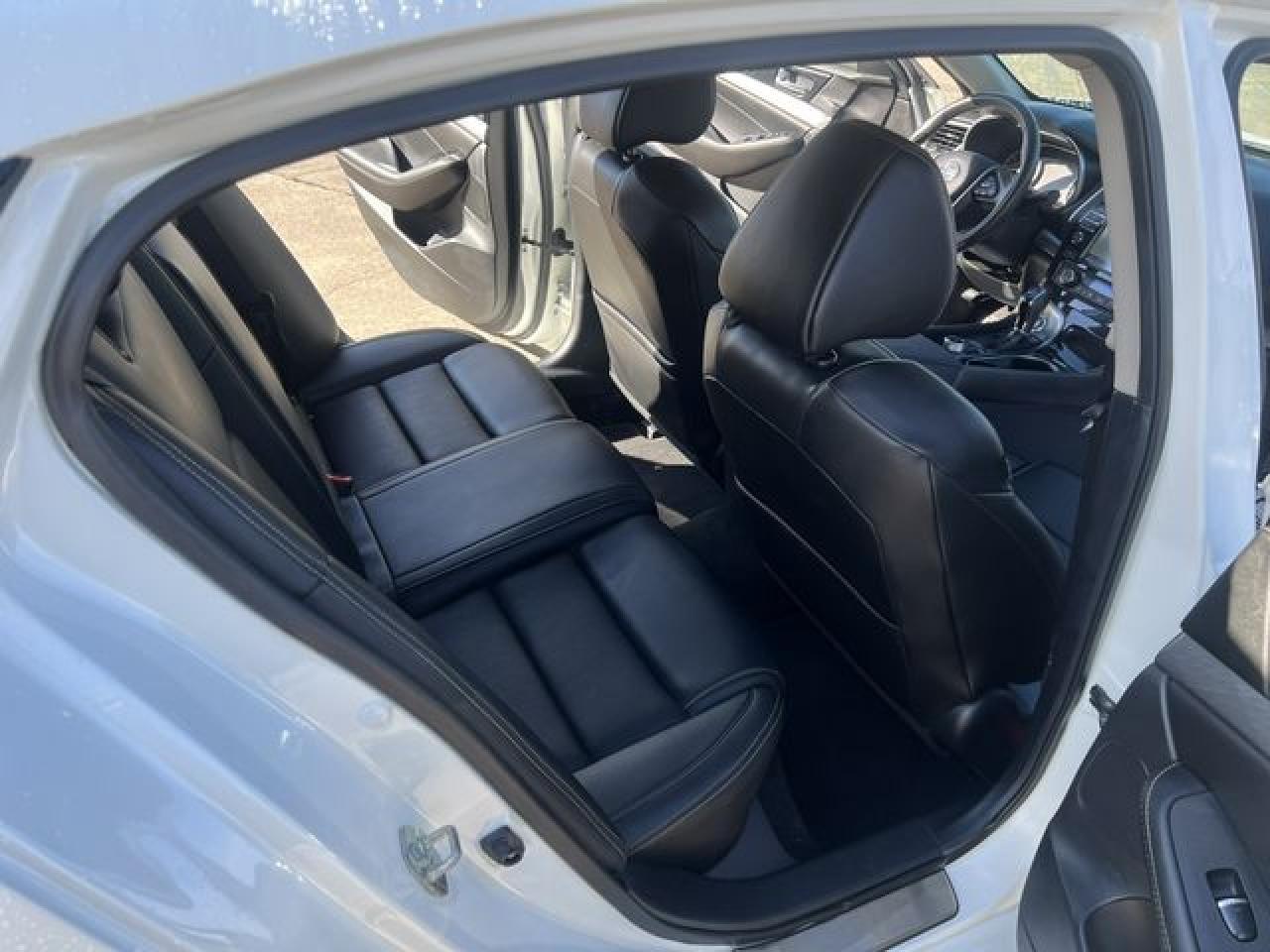2017 NISSAN Maxima