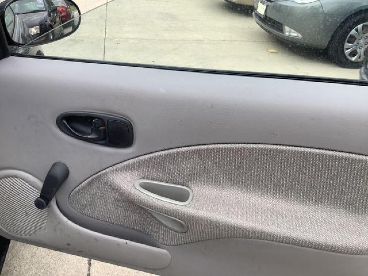 1999 SATURN Sc1