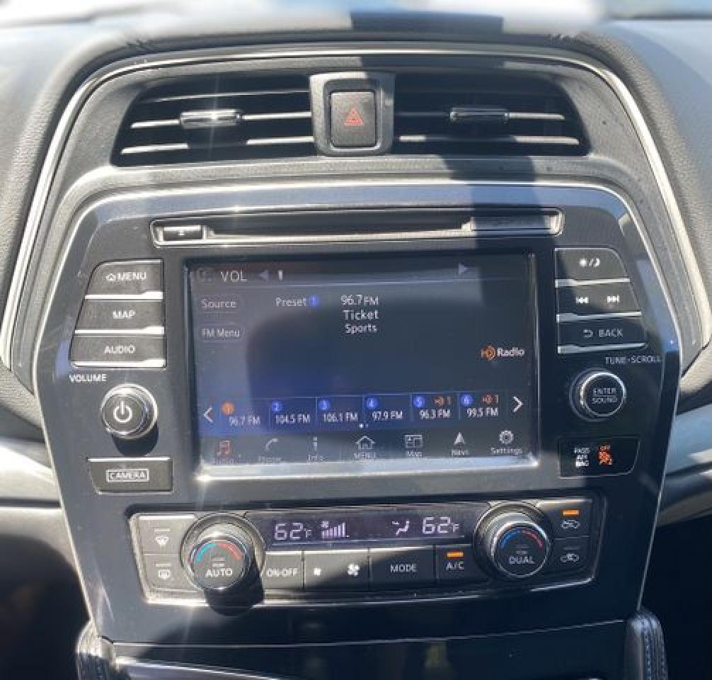 2016 NISSAN Maxima