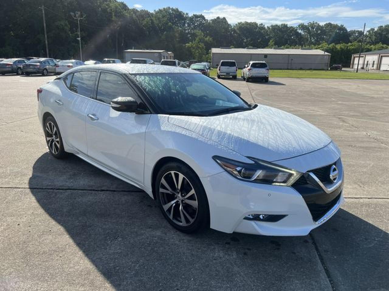 2017 NISSAN Maxima
