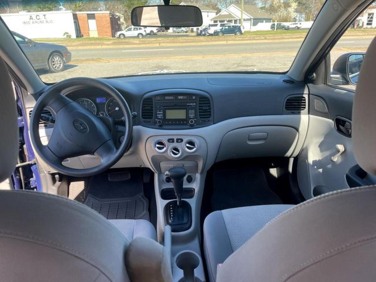 2010 HYUNDAI ACCENT
