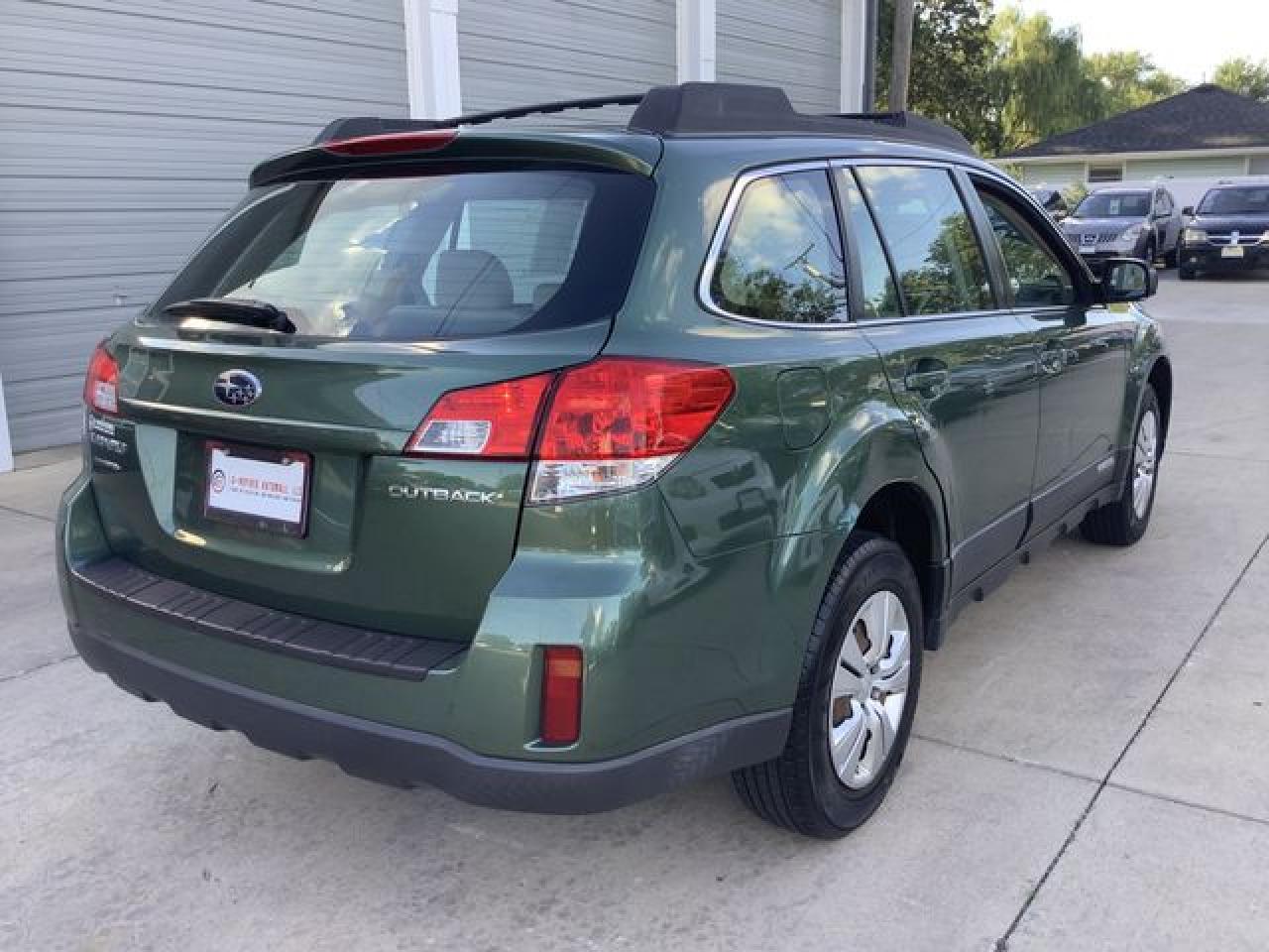 2010 SUBARU Outback