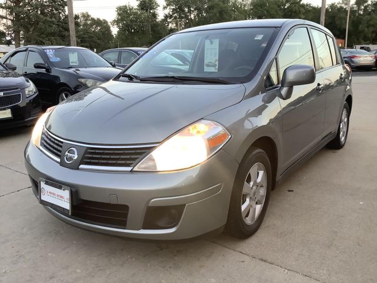 2008 NISSAN VERSA