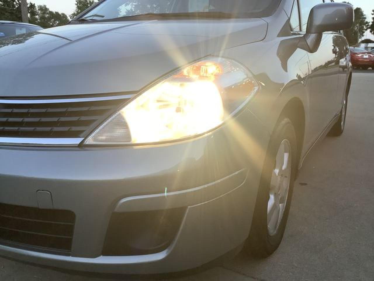 2008 NISSAN VERSA