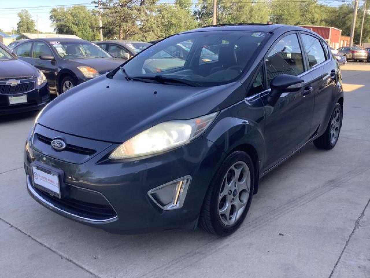 2011 FORD Fiesta