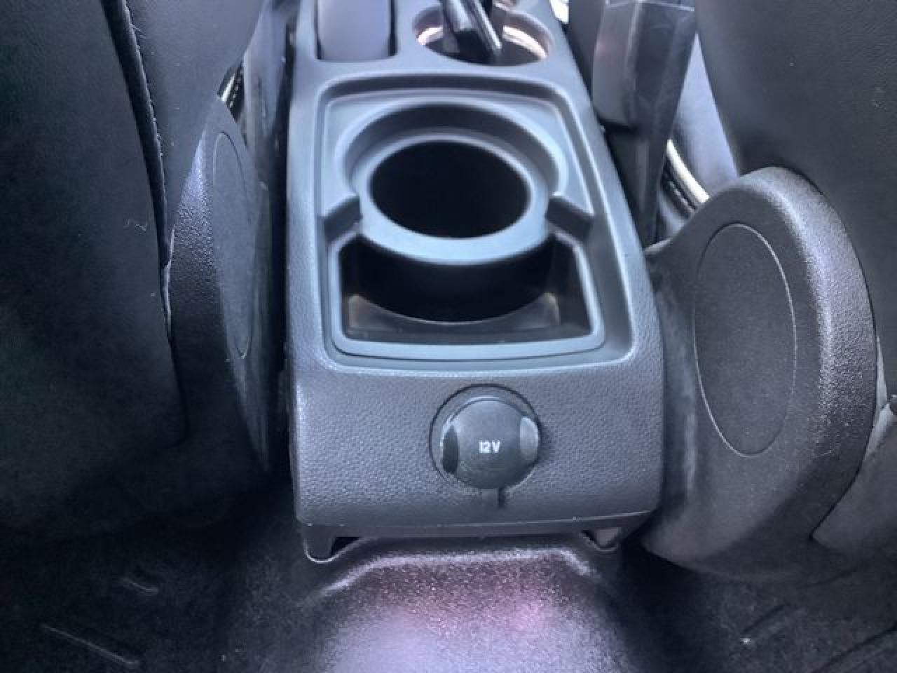 2011 FORD Fiesta