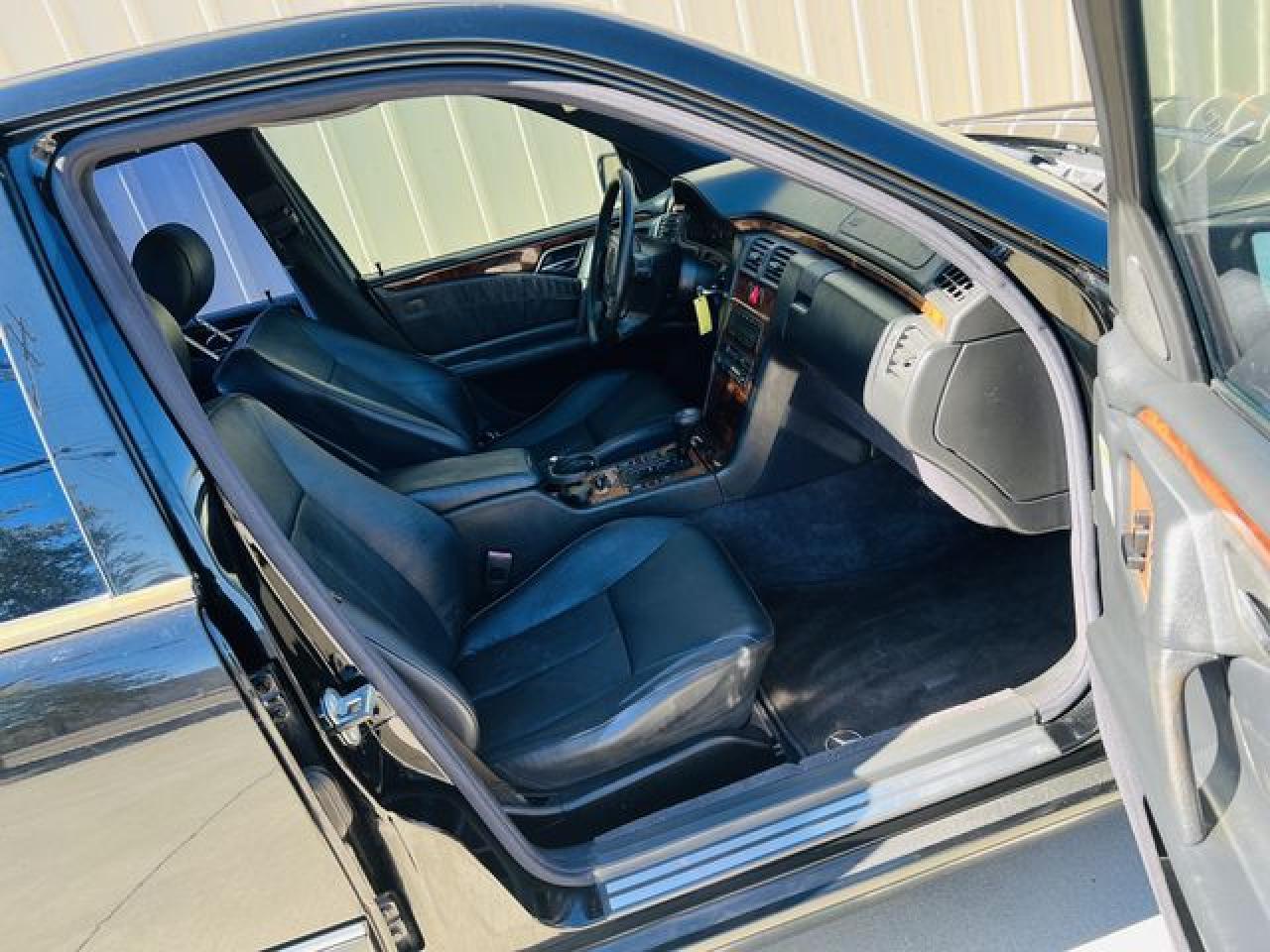 1998 MERCEDES-BENZ E-Class