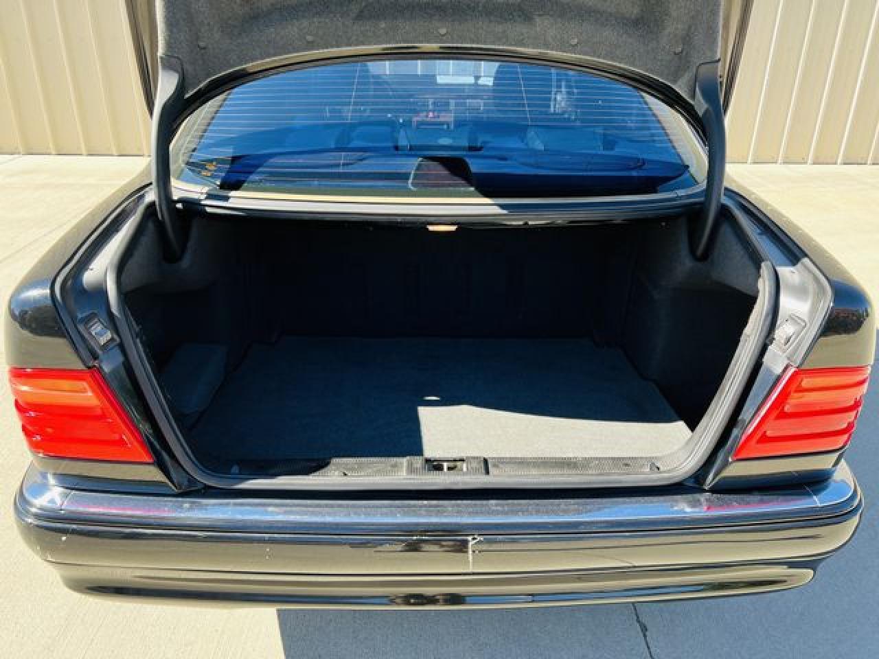 1998 MERCEDES-BENZ E-Class