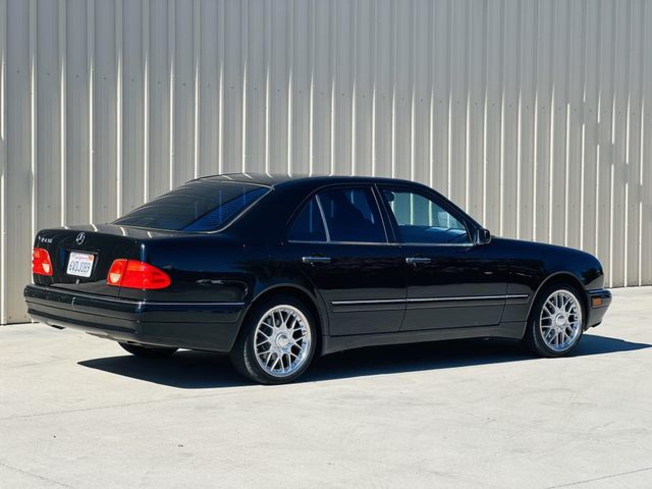 1998 MERCEDES-BENZ E-Class