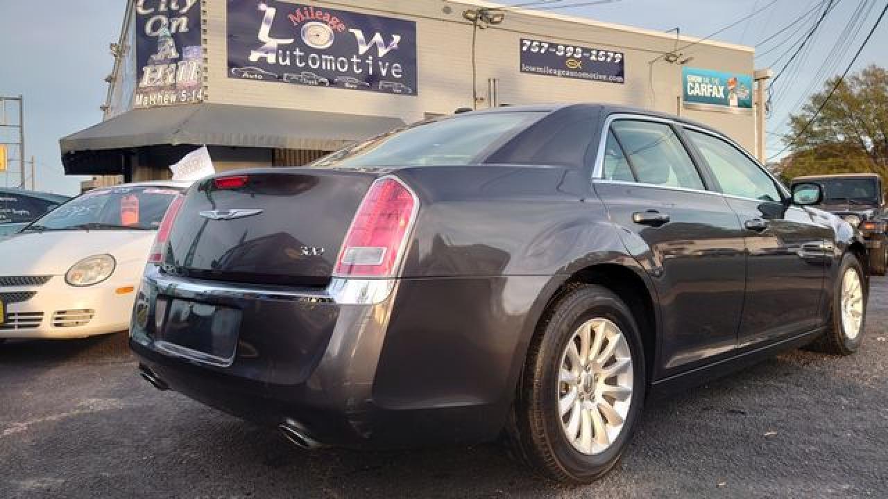 2013 CHRYSLER 300