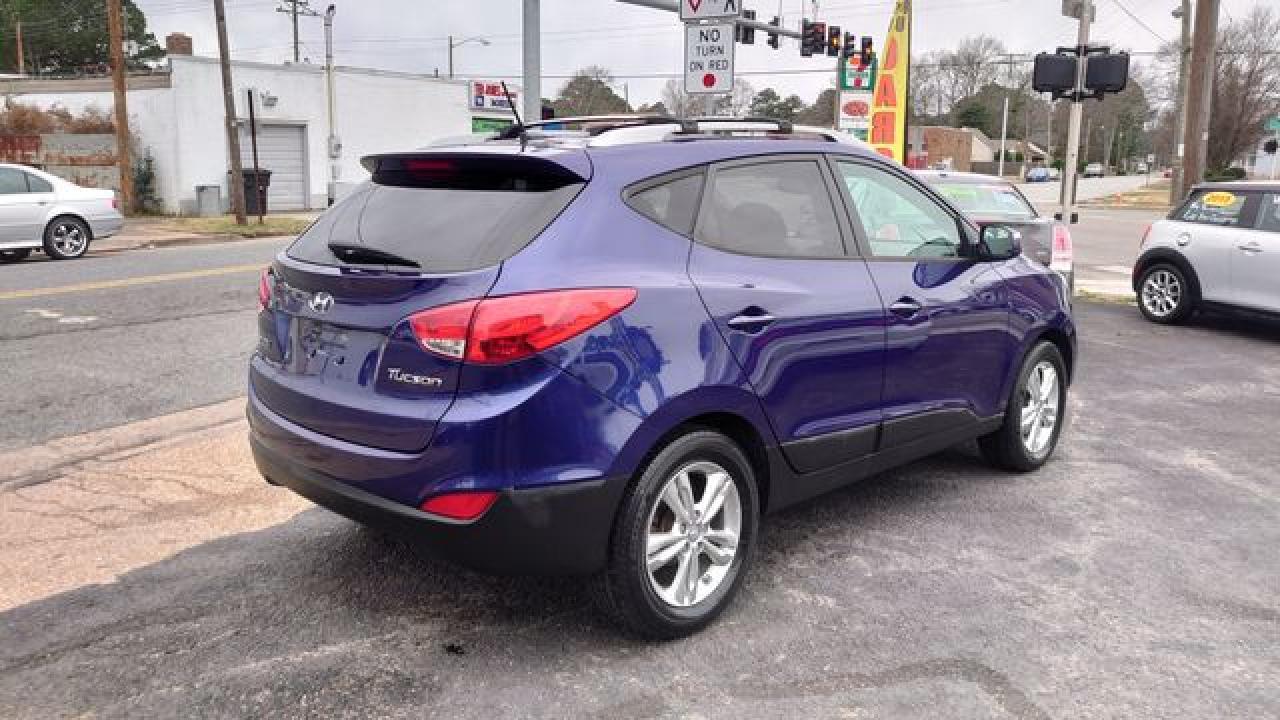 2012 HYUNDAI TUCSON