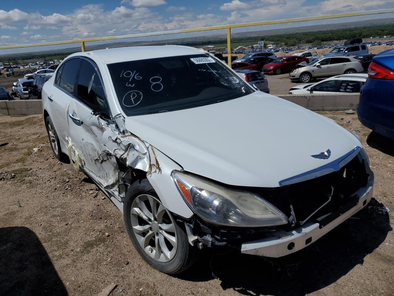 2013 HYUNDAI GENESIS