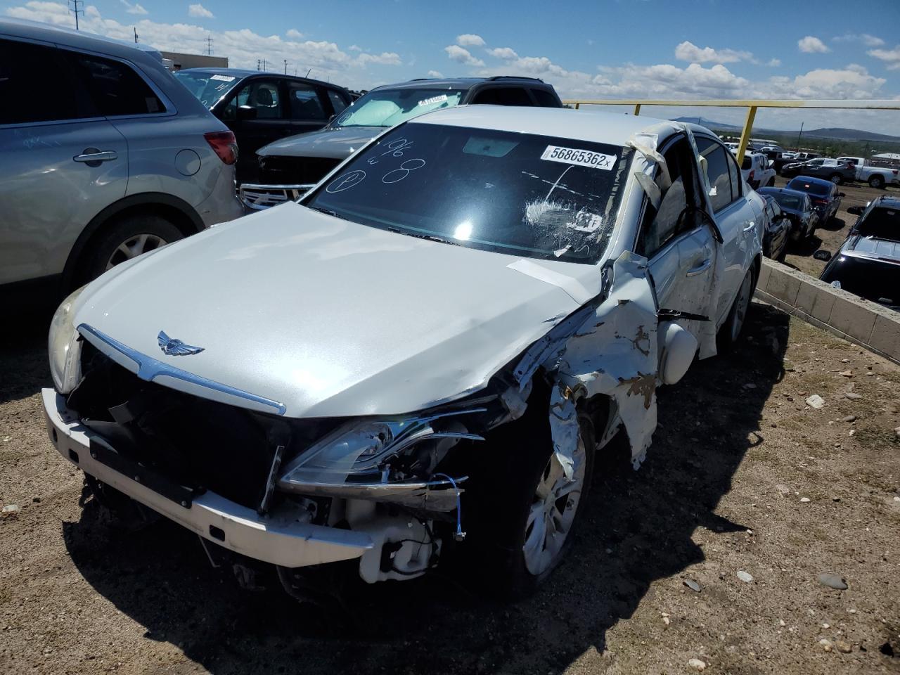2013 HYUNDAI GENESIS