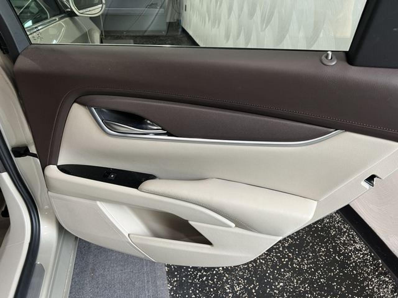 2014 CADILLAC XTS