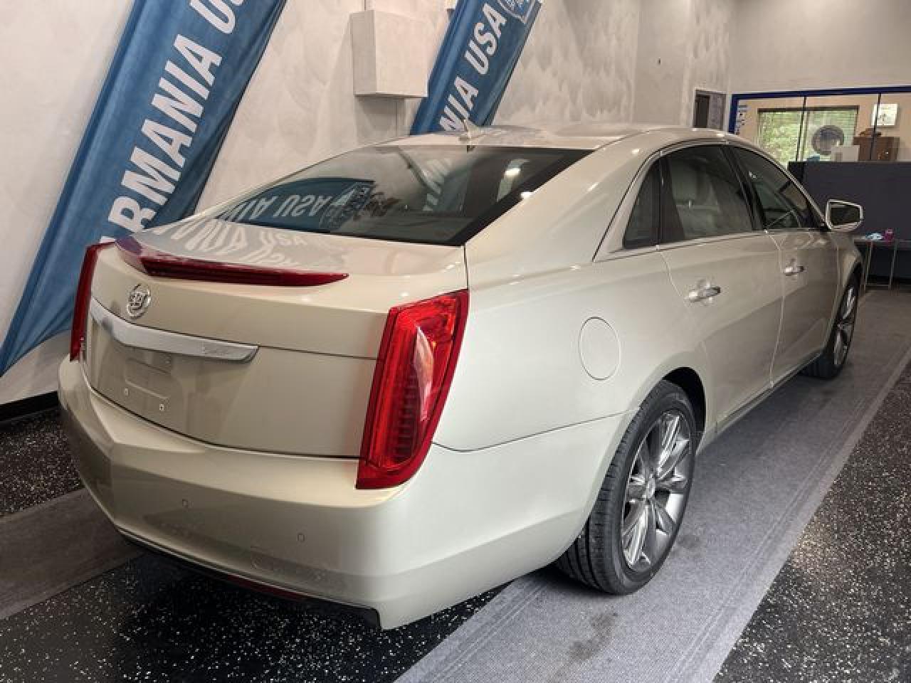 2014 CADILLAC XTS