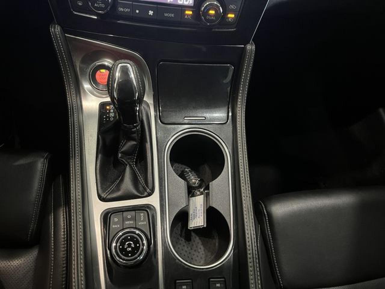 2017 NISSAN Maxima