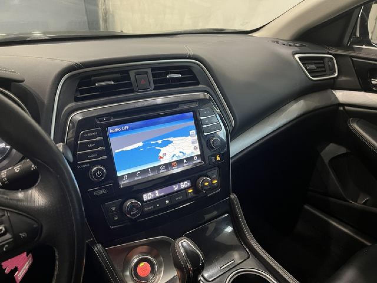 2017 NISSAN Maxima
