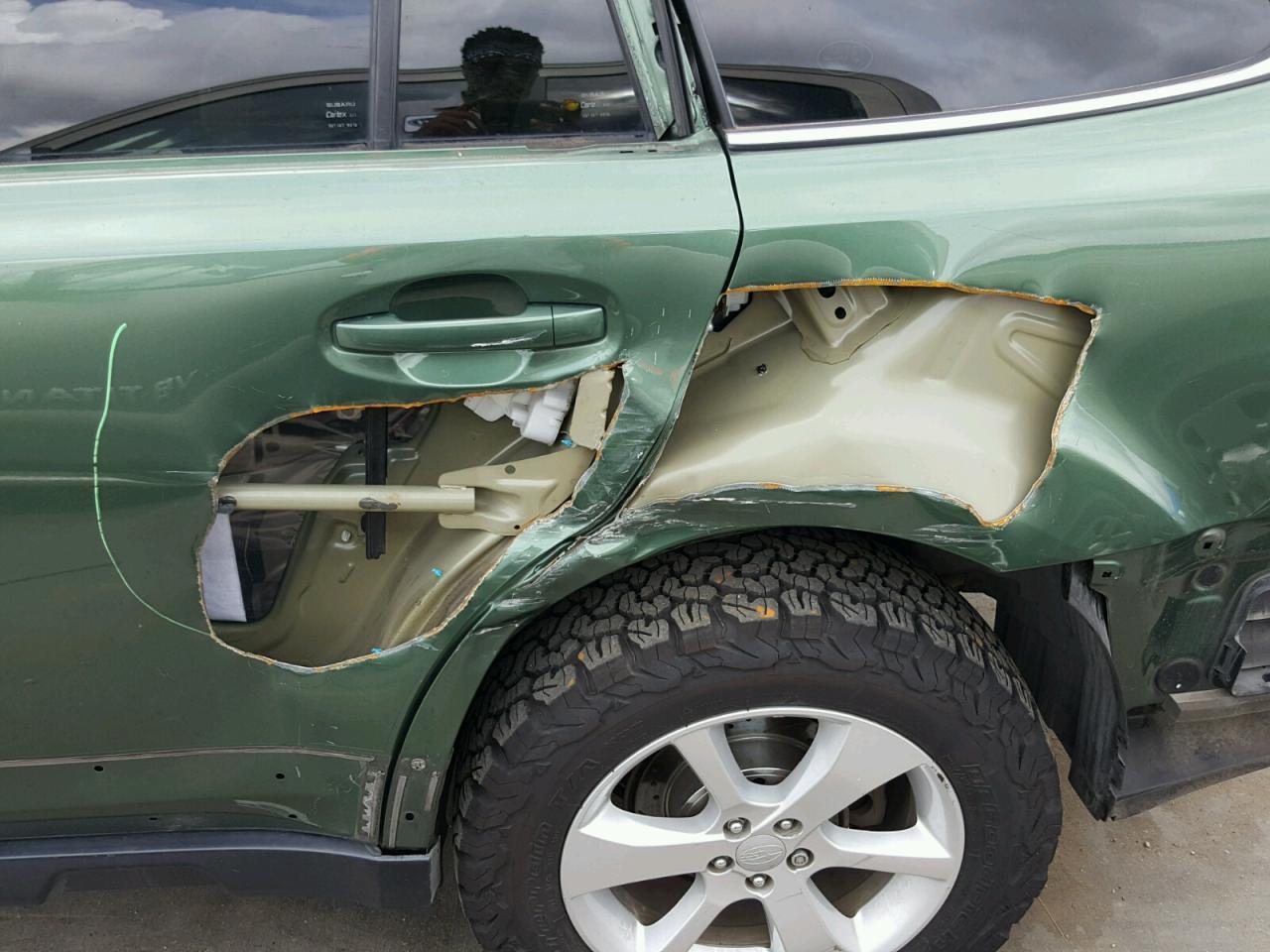2013 SUBARU Outback