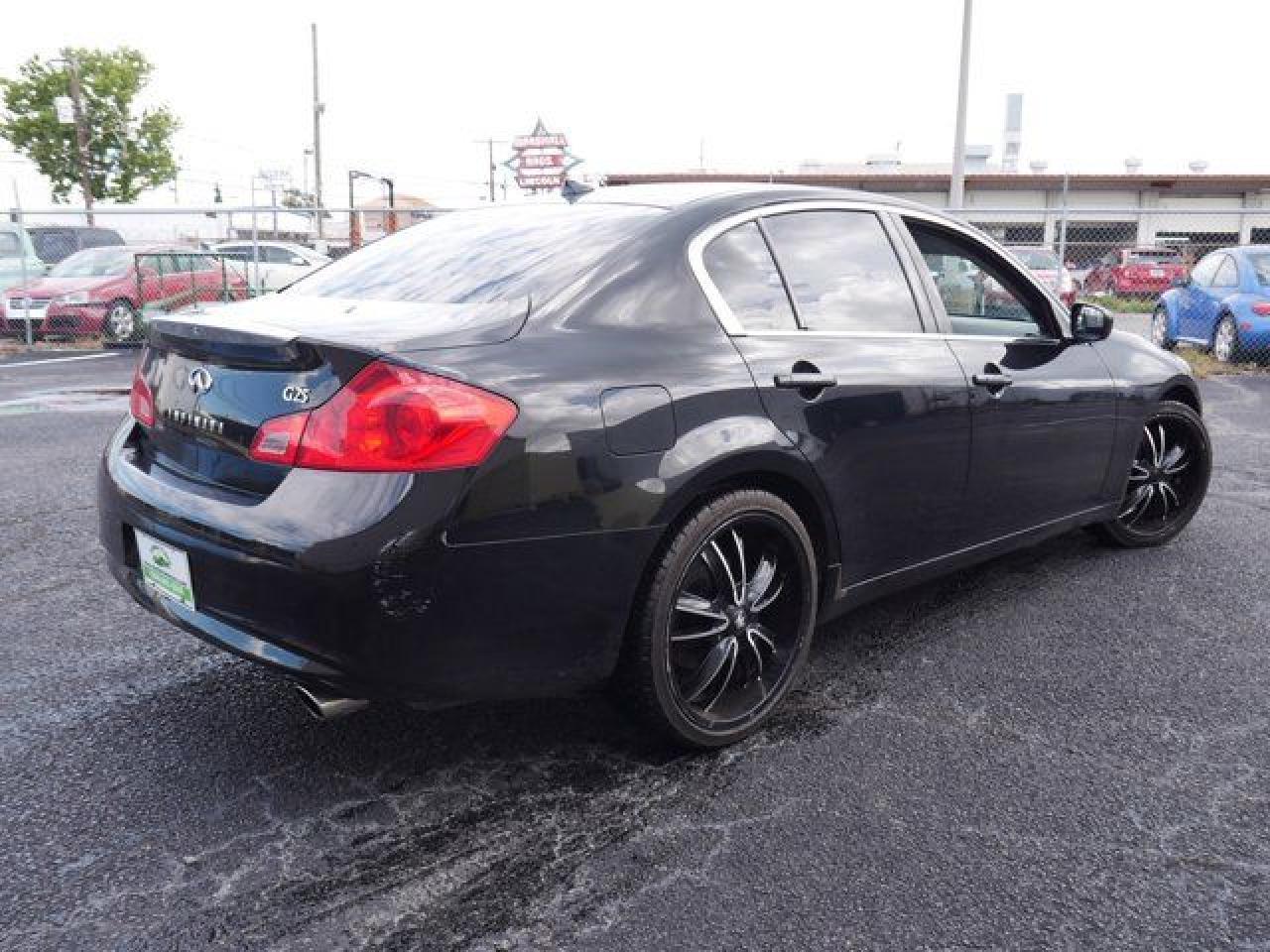 2011 INFINITI G25