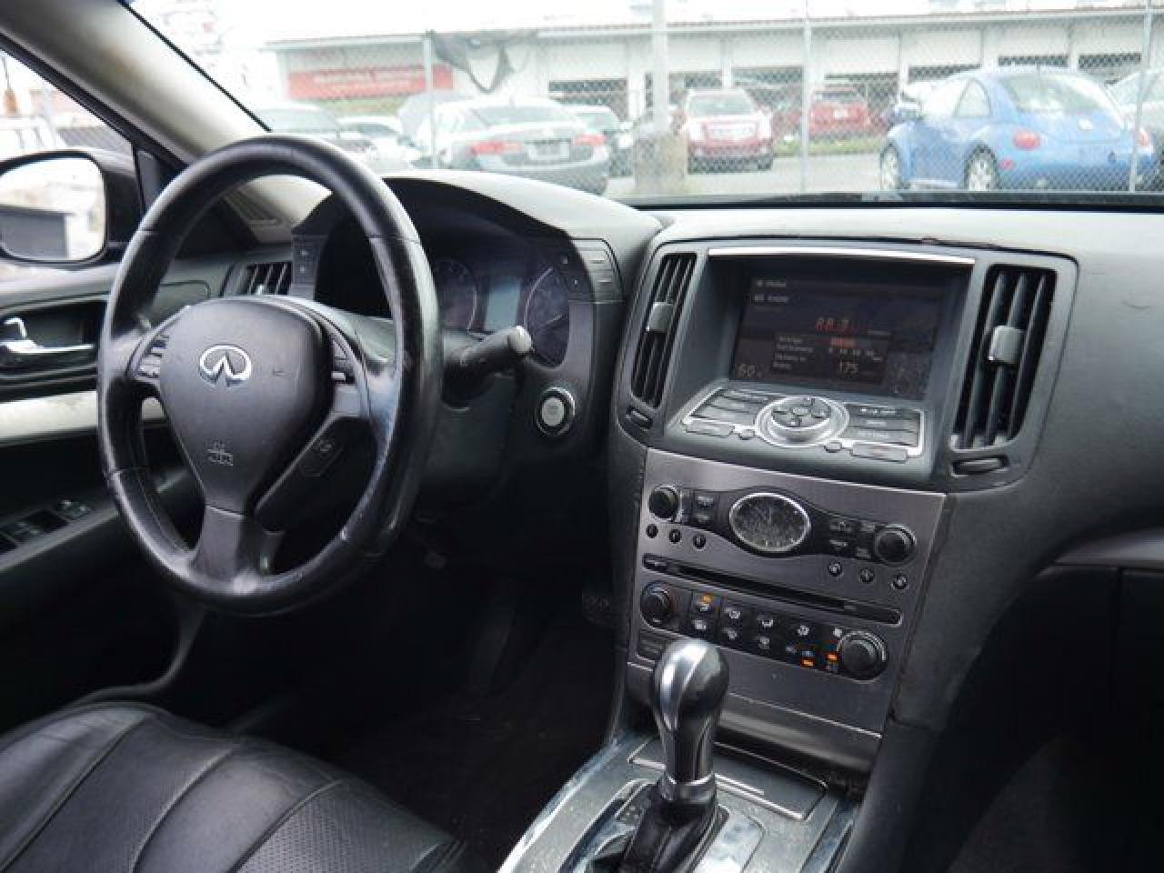 2011 INFINITI G25