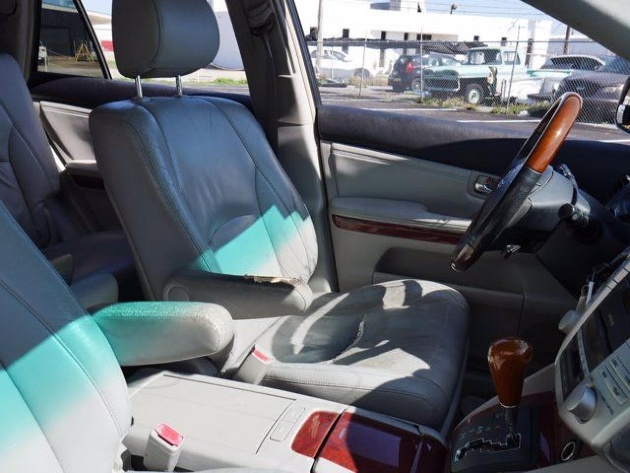 2004 LEXUS Rx 330