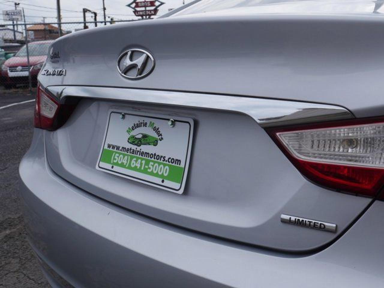2011 HYUNDAI SONATA