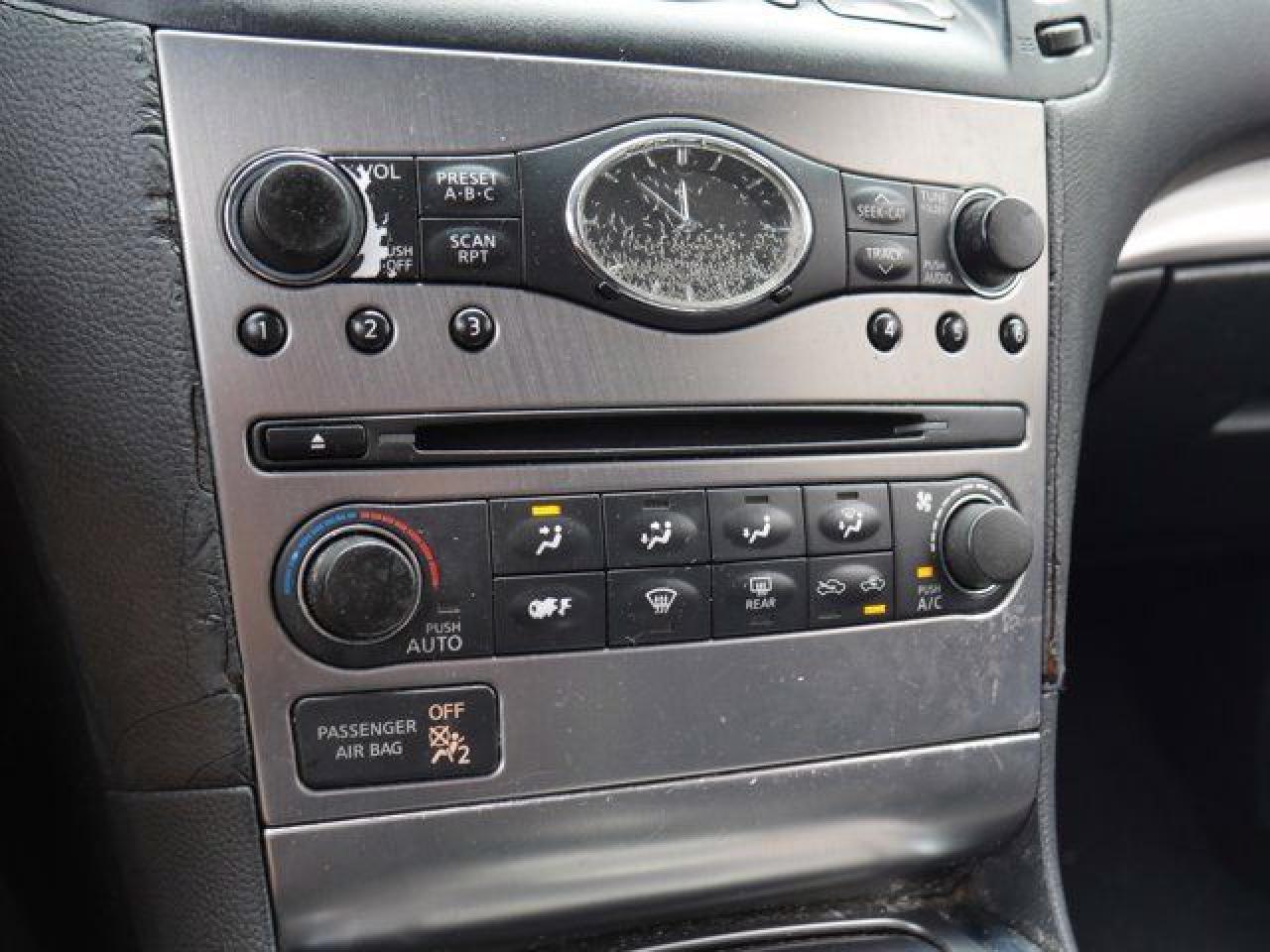 2011 INFINITI G25