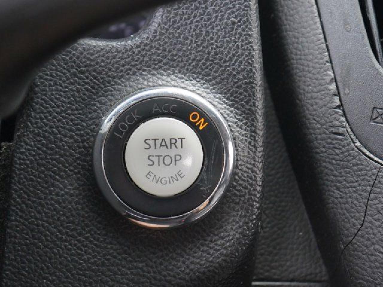 2011 INFINITI G25