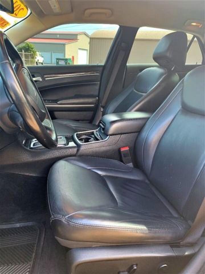 2015 CHRYSLER 300