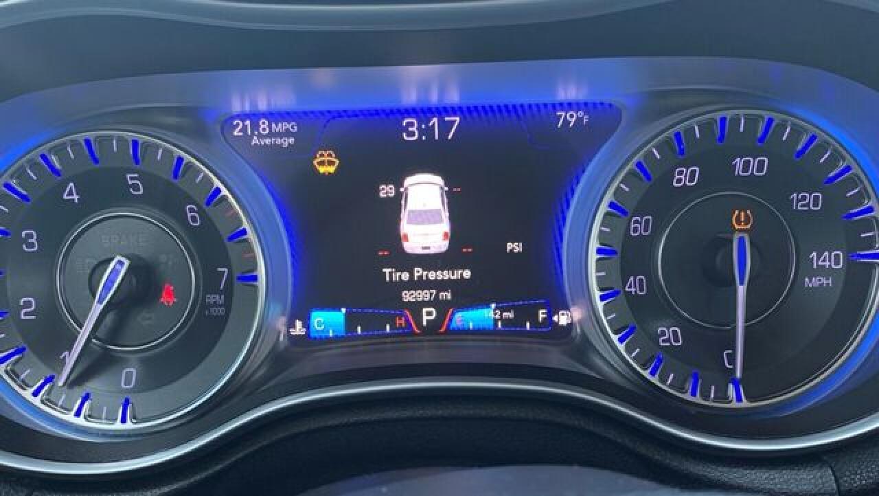 2015 CHRYSLER 300