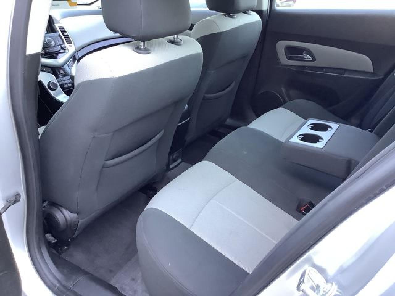 2011 CHEVROLET CRUZE