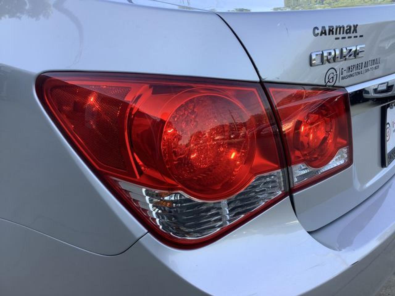 2011 CHEVROLET CRUZE