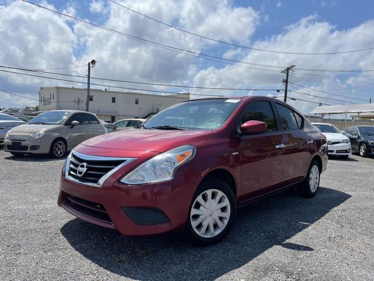 2017 NISSAN VERSA
