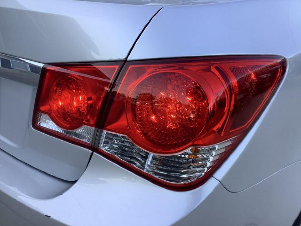 2011 CHEVROLET CRUZE