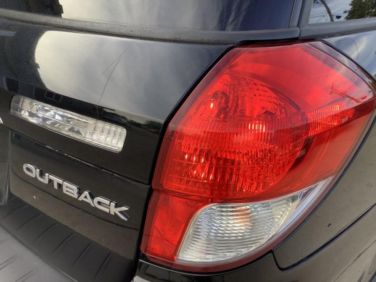 2009 SUBARU Outback