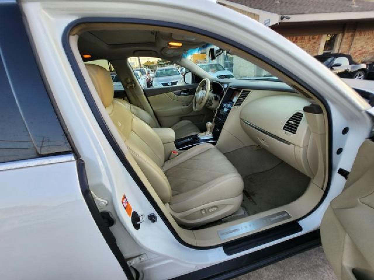 2009 INFINITI FX35