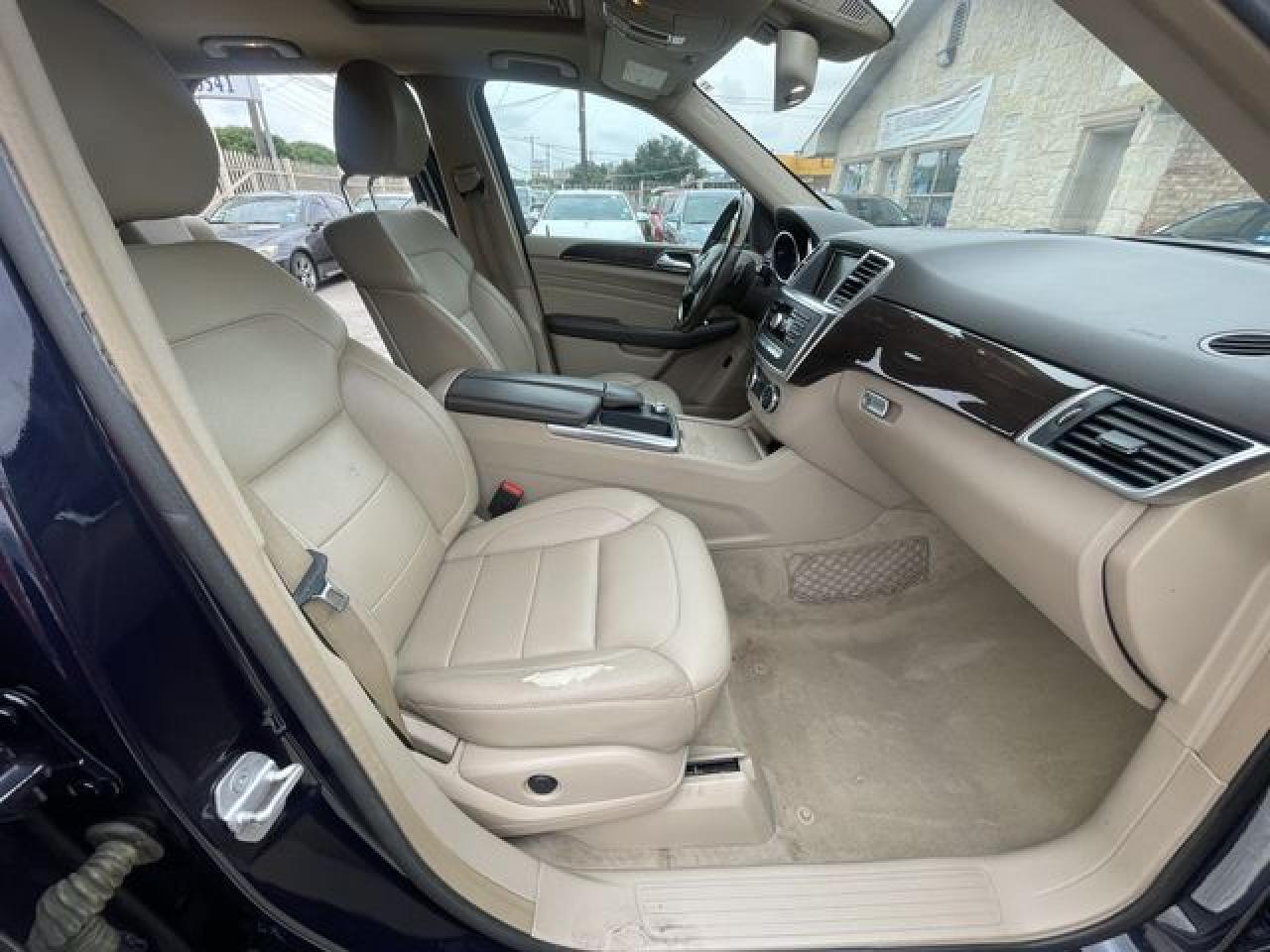 2012 MERCEDES-BENZ ML-Class