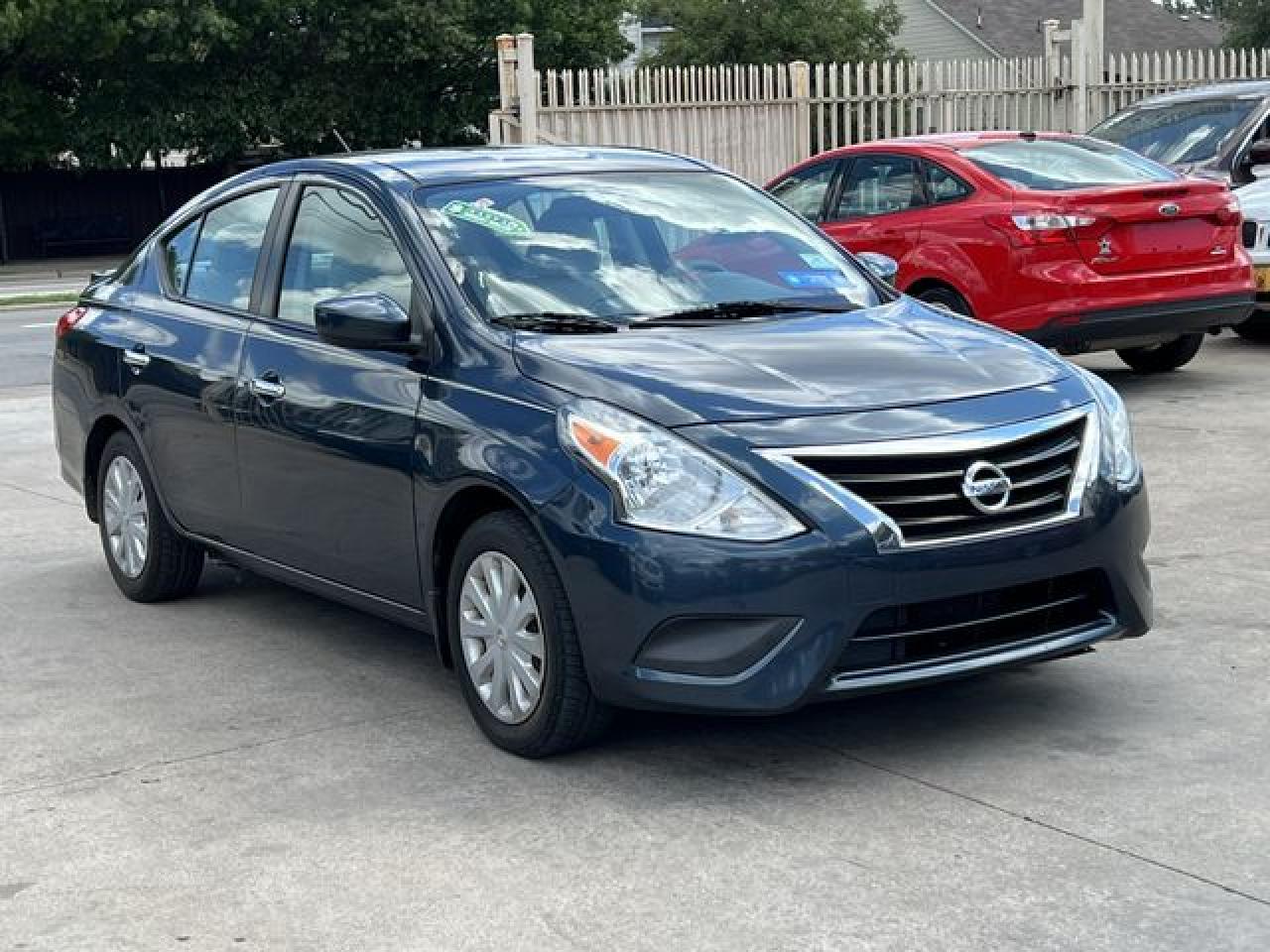 2015 NISSAN VERSA