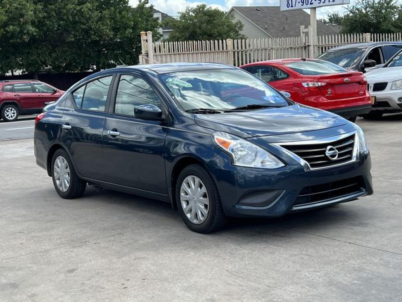 2015 NISSAN VERSA