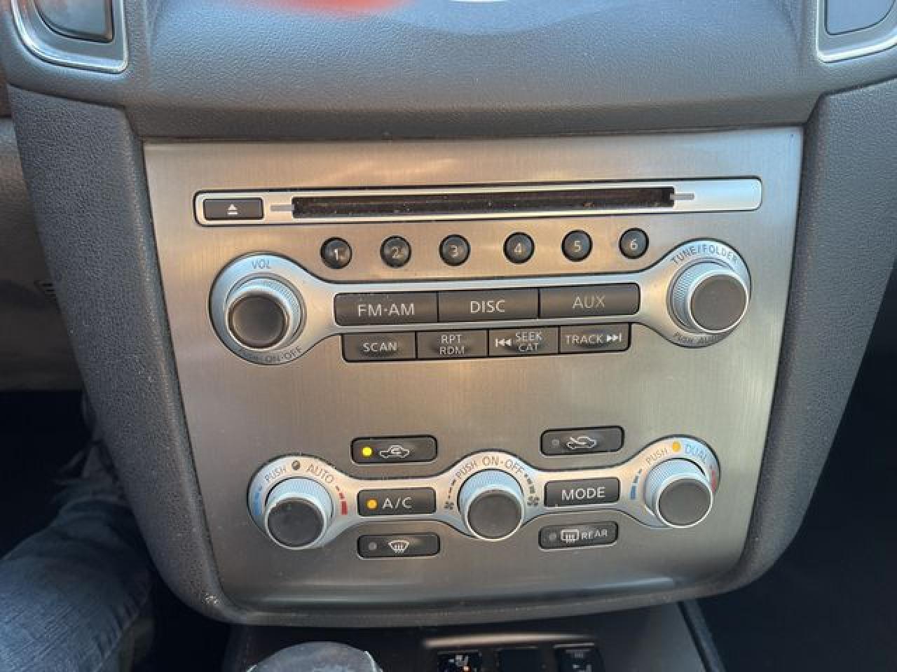 2013 NISSAN Maxima