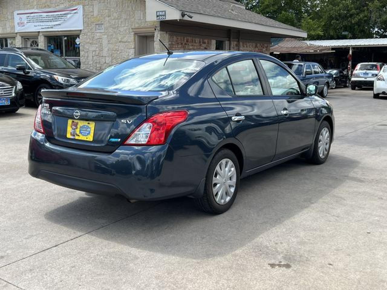 2015 NISSAN VERSA