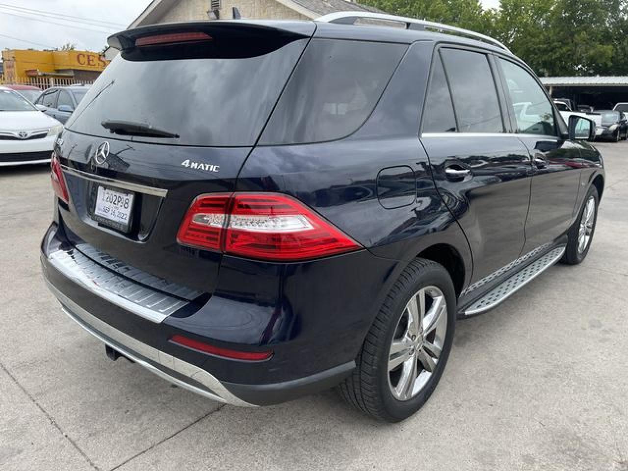 2012 MERCEDES-BENZ ML-Class
