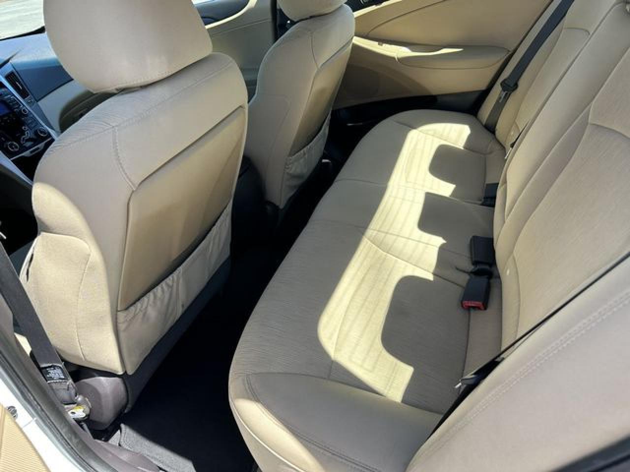 2011 HYUNDAI SONATA