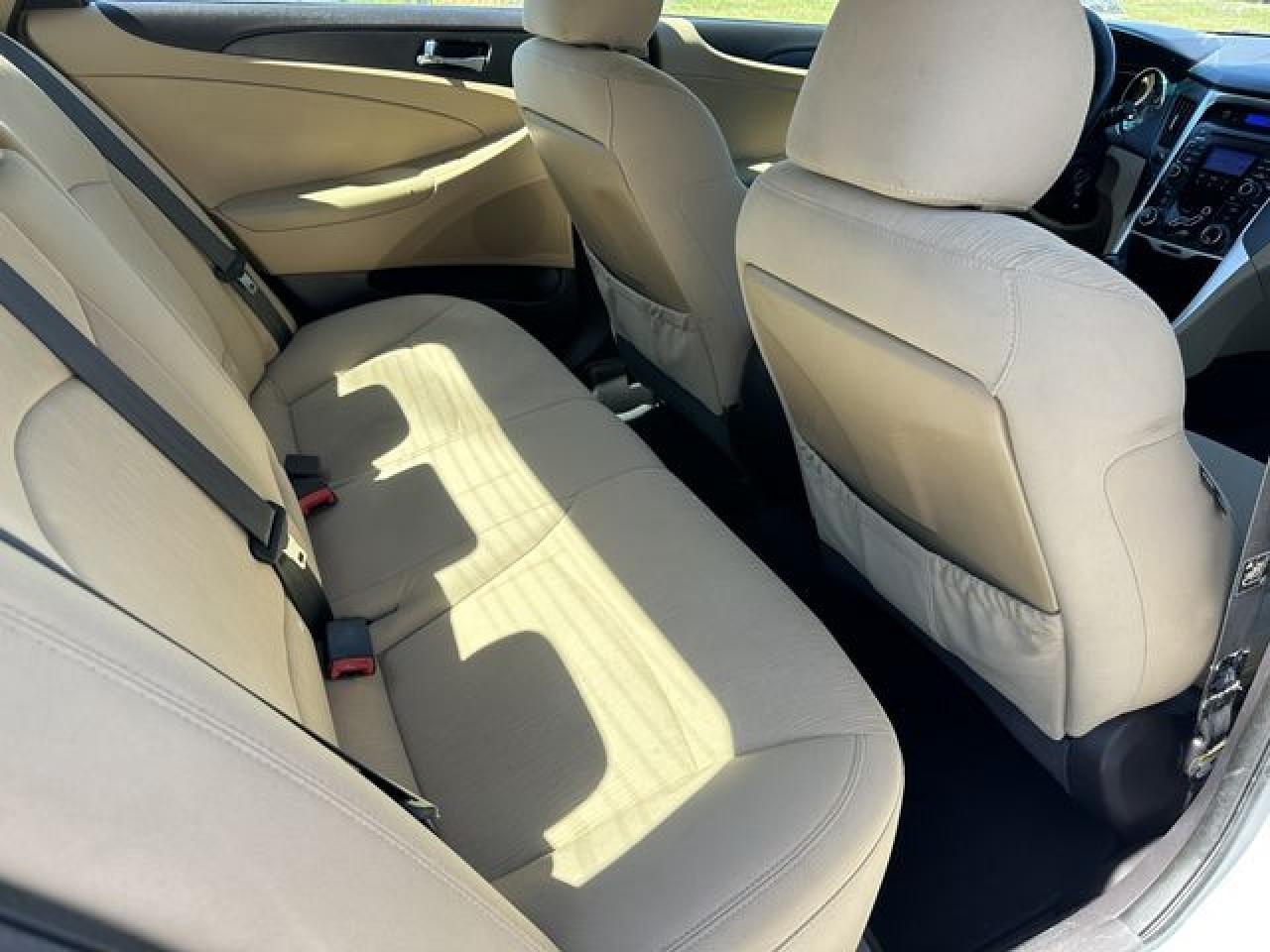 2011 HYUNDAI SONATA