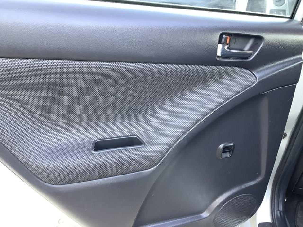 2004 TOYOTA COROLLA